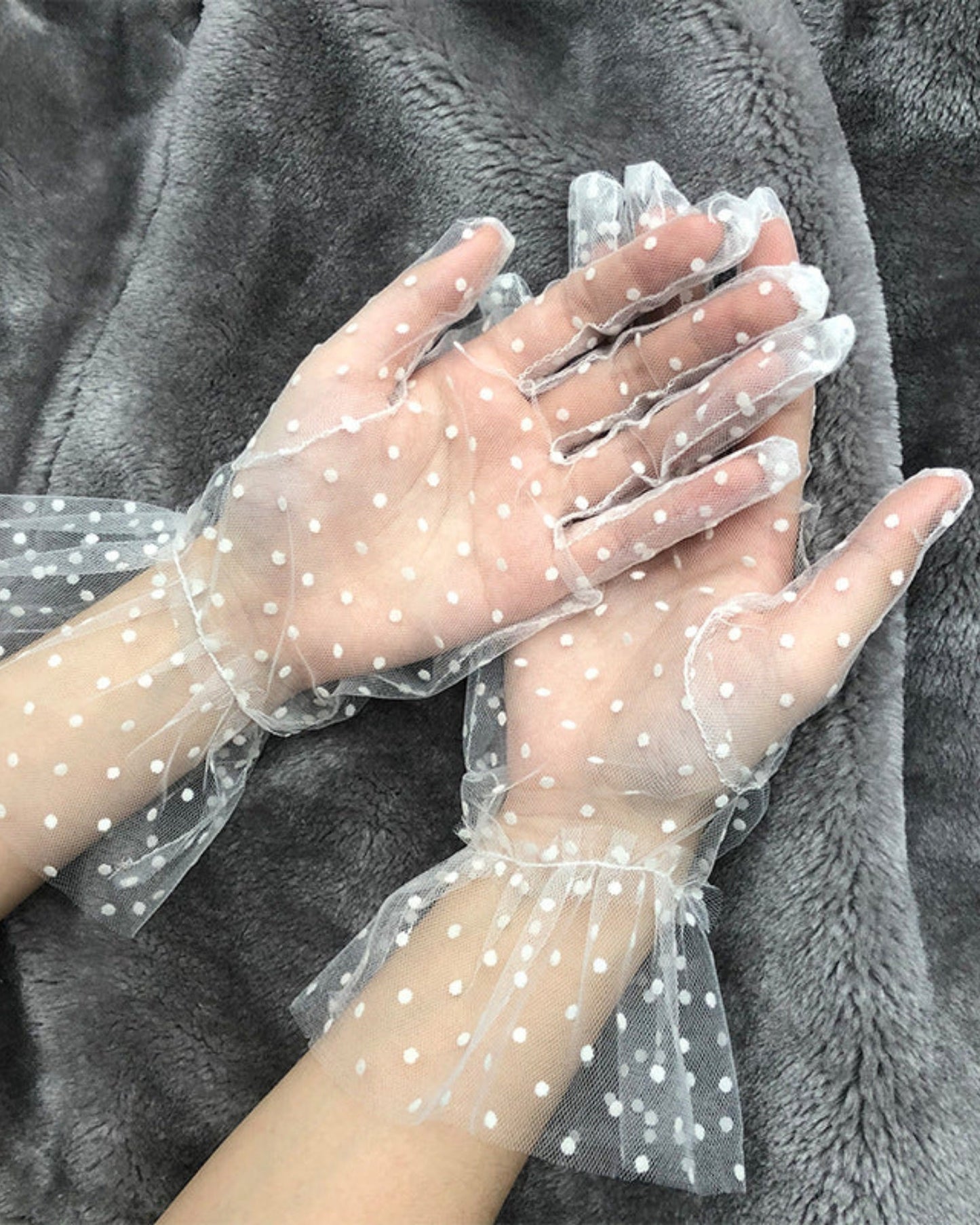 Gants de Cérémonie en Maille Dentelle