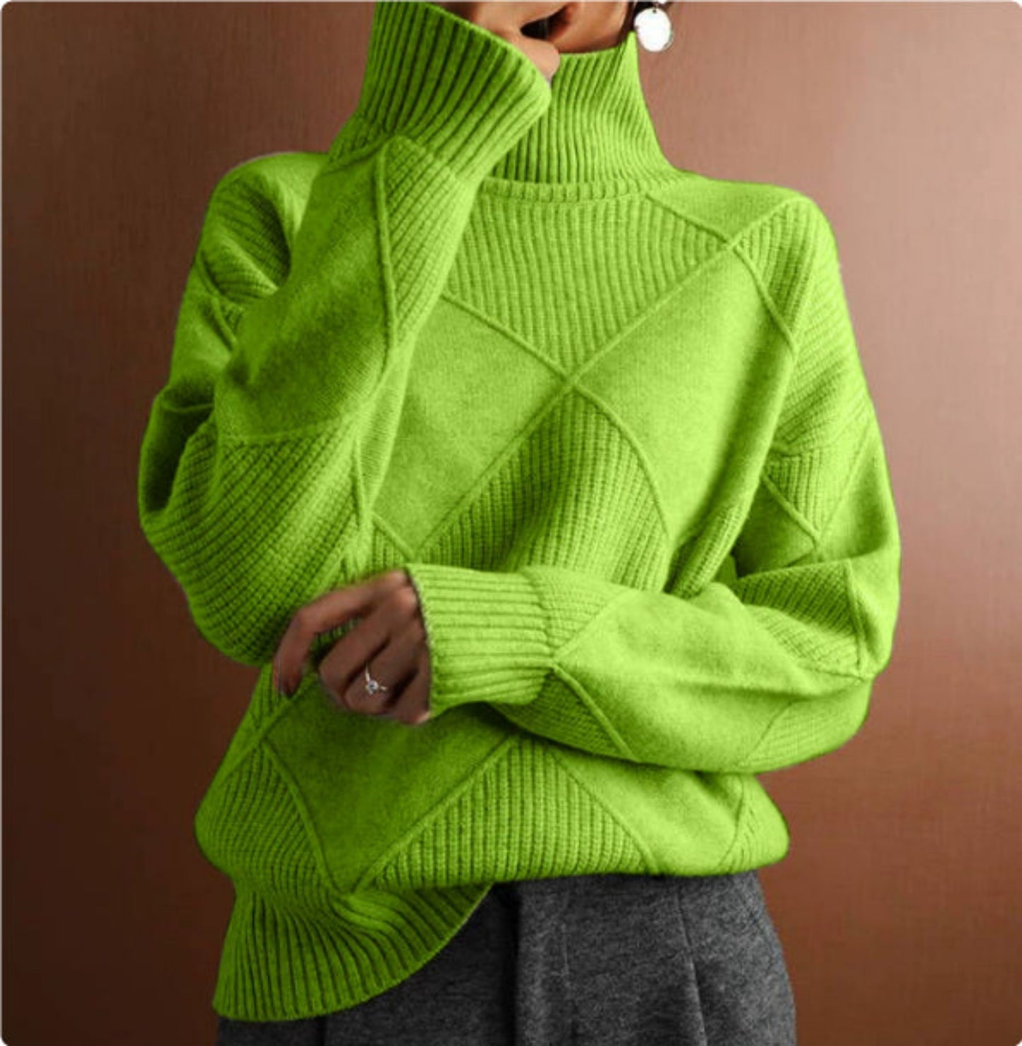 Pull fin à manches longues pour automne et hiver.