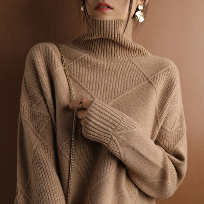 Pull fin à manches longues pour automne et hiver.