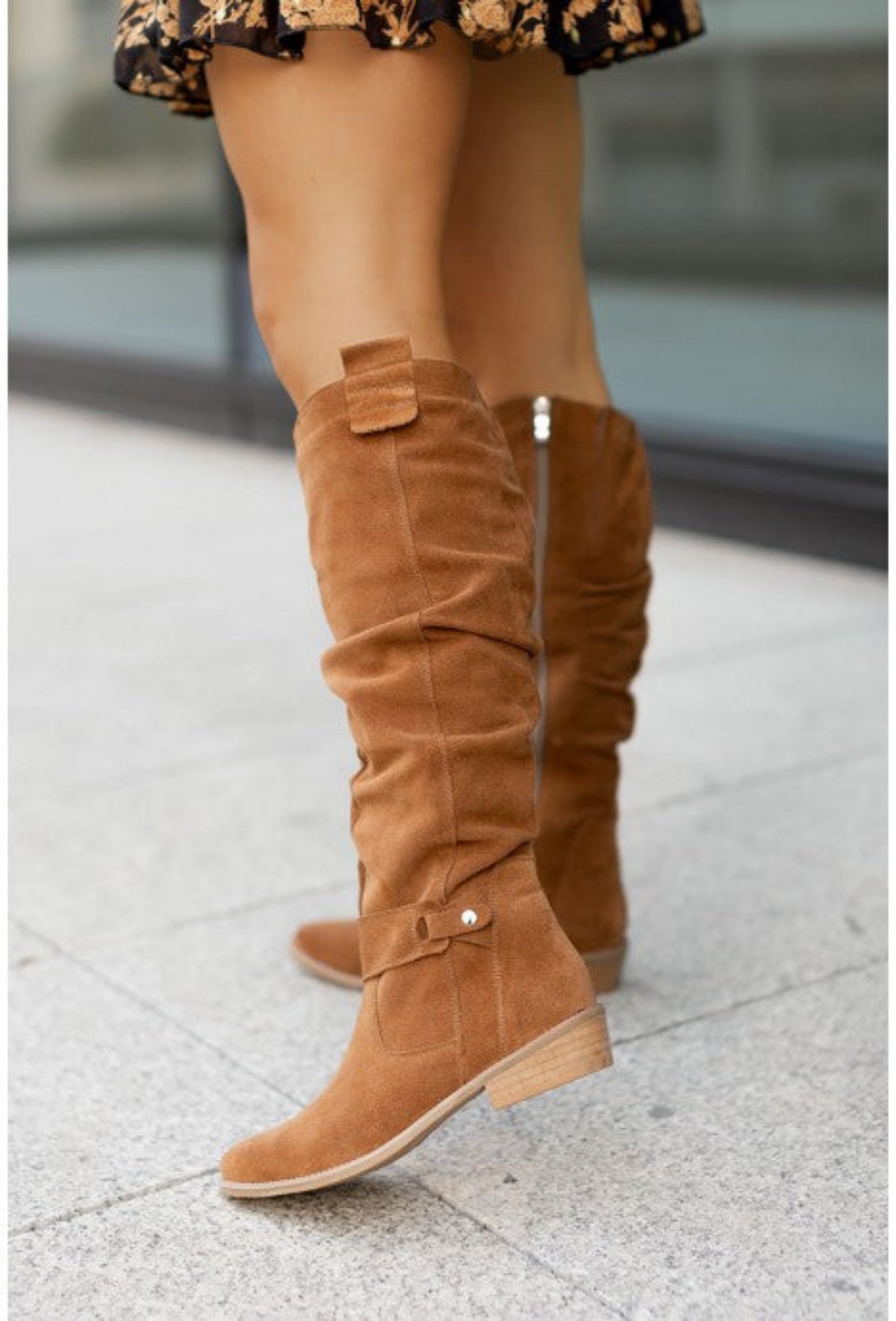 Bottes Plissées en Daim – Élégance Automne-Hiver